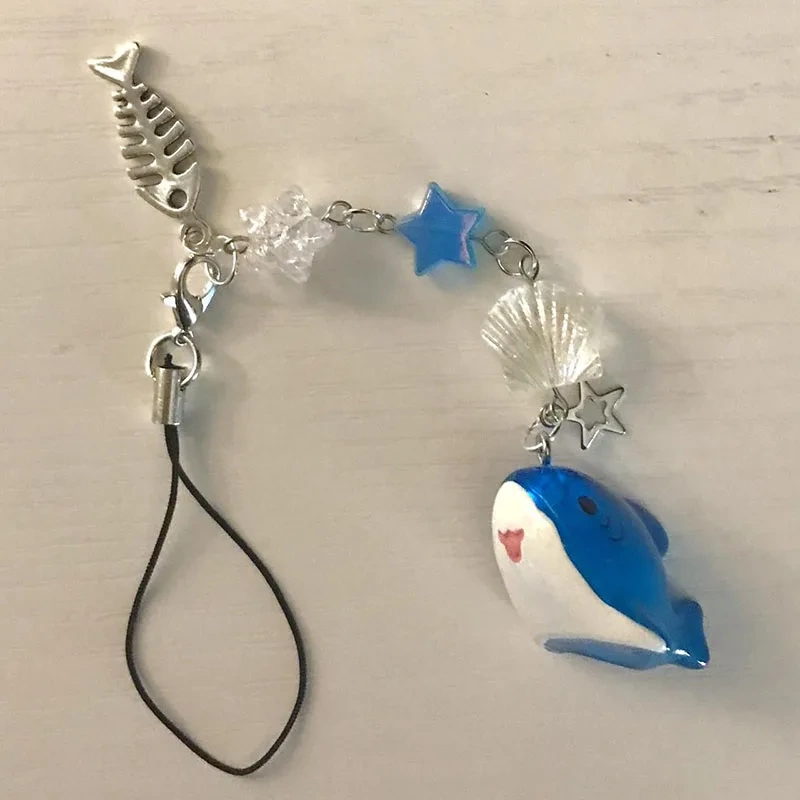 Beaded shark keychain