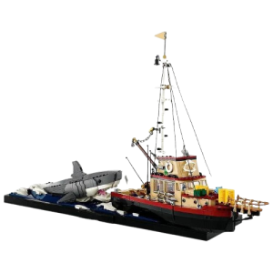 Shark pirate ship toy