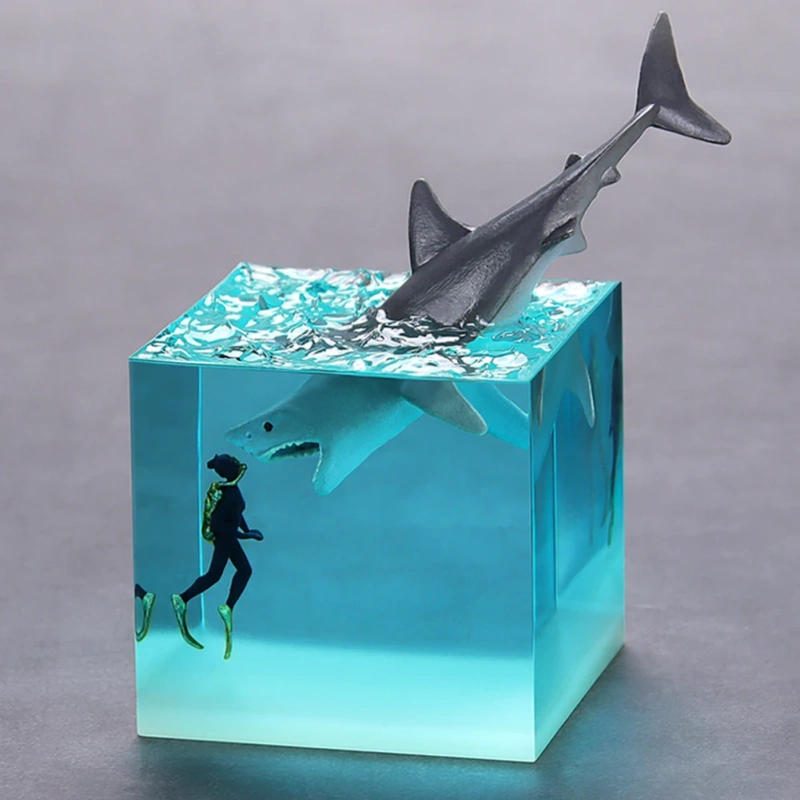 Shark diver lamp